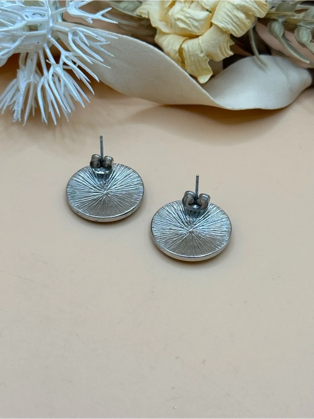 N/A 1410 silver